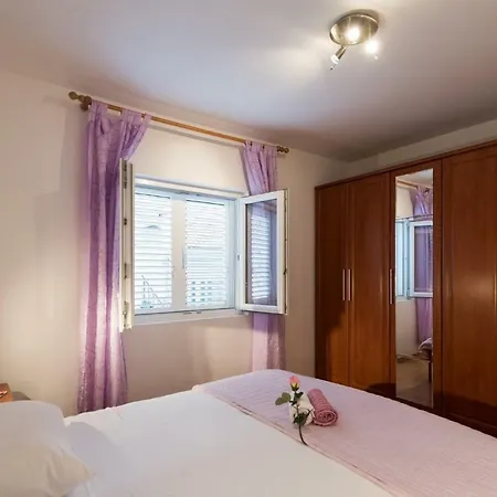 Old Town Appartement Bol